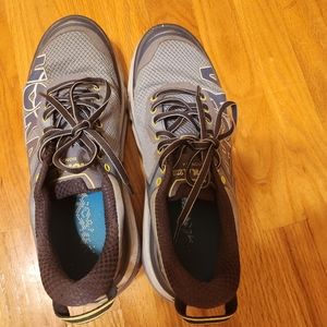 Hoka Bondi 4